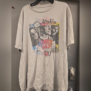 Green Day Vintage 1990s Graphic Band T-Shirt with Colorful Design. Rare!!